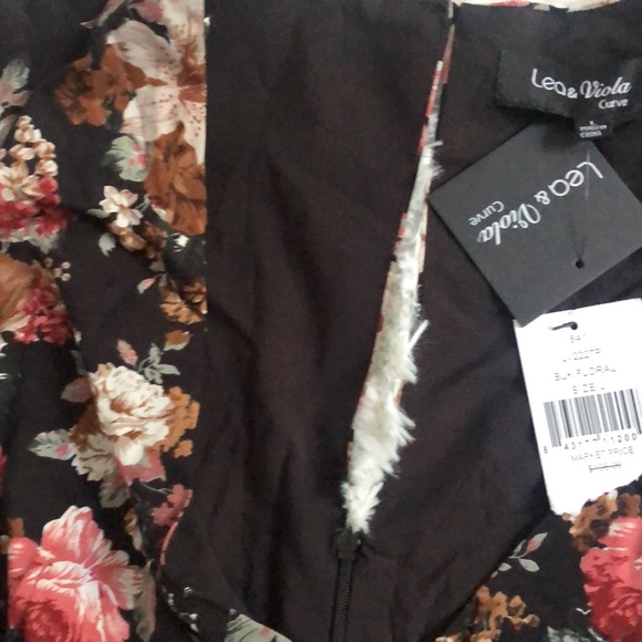 Lea & Viola Curve NWT Black Floral Wrap Dress 🌺 - Picture 8 of 11